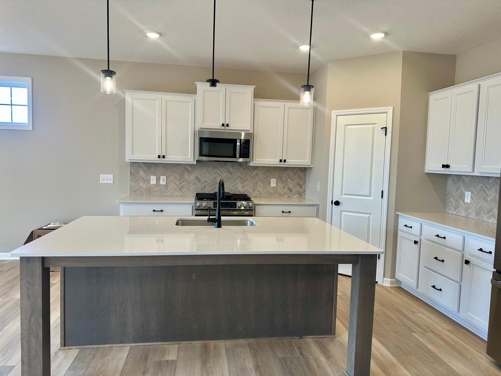 Photo of 20045 Glarus Lane, Lakeville, MN 55044 (MLS # 7015169)