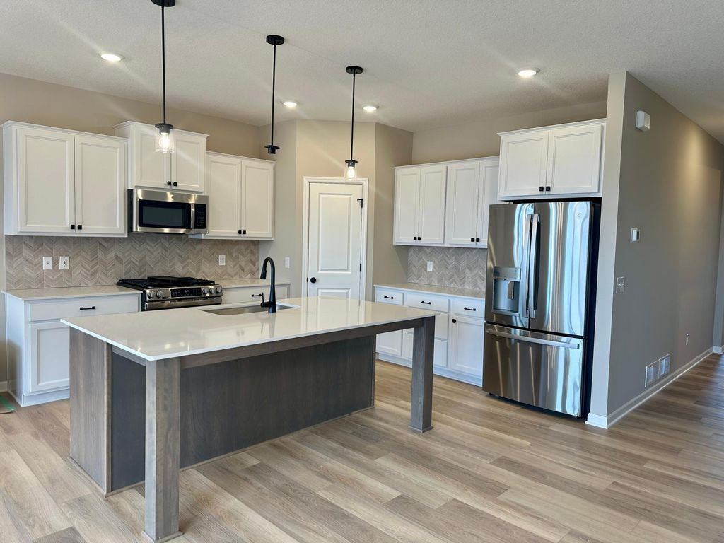 Photo of 20045 Glarus Lane, Lakeville, MN 55044 (MLS # 7015169)