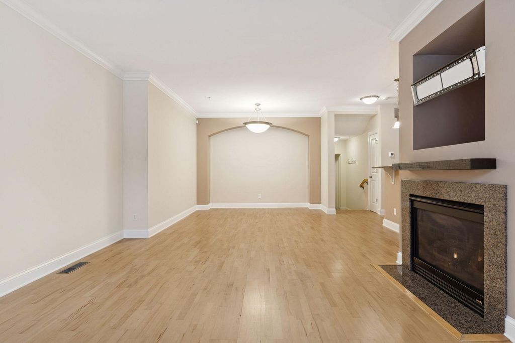 Photo of 547 S 10th Street, Minneapolis, MN 55404 (MLS # 7016305)