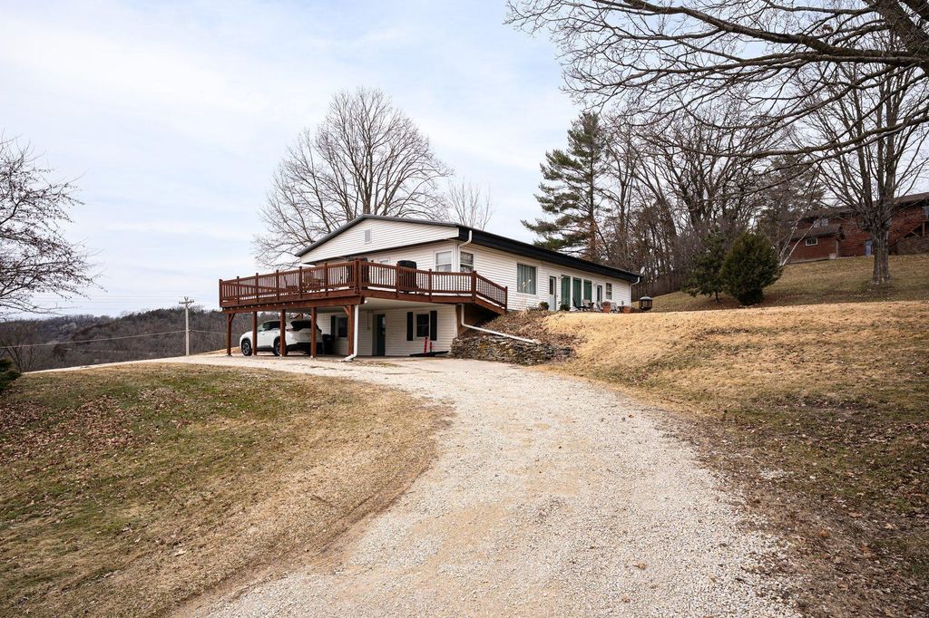 Photo of 202 Ridgeview Lane S, Lanesboro, MN 55949 (MLS # 7038405)