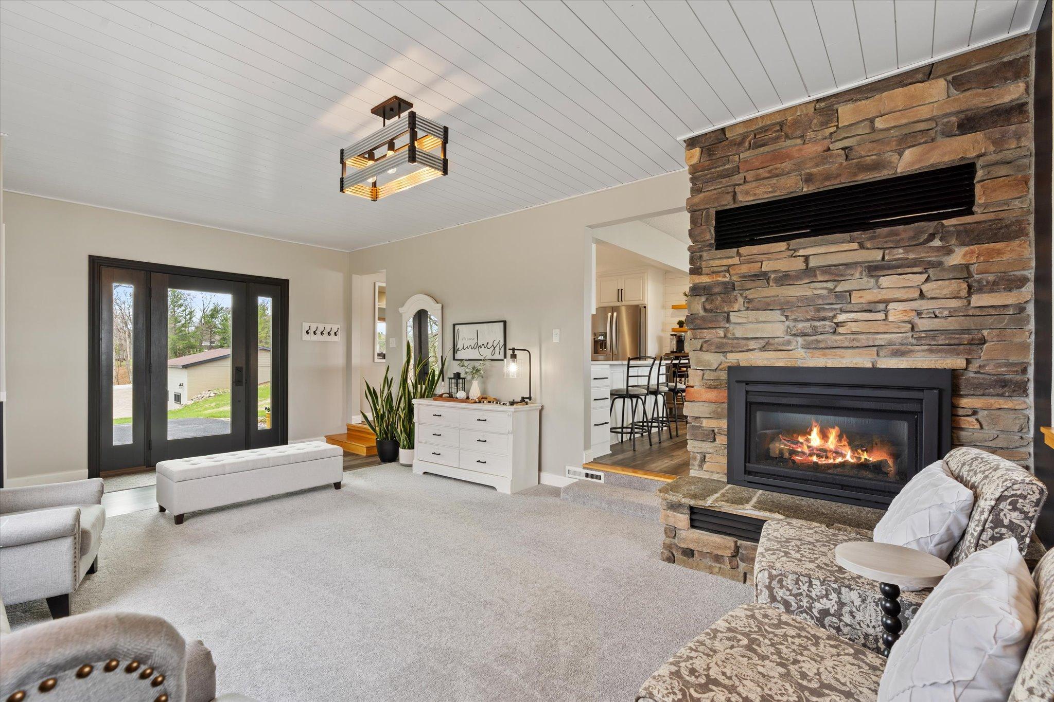 6246 Highland Scenic Road