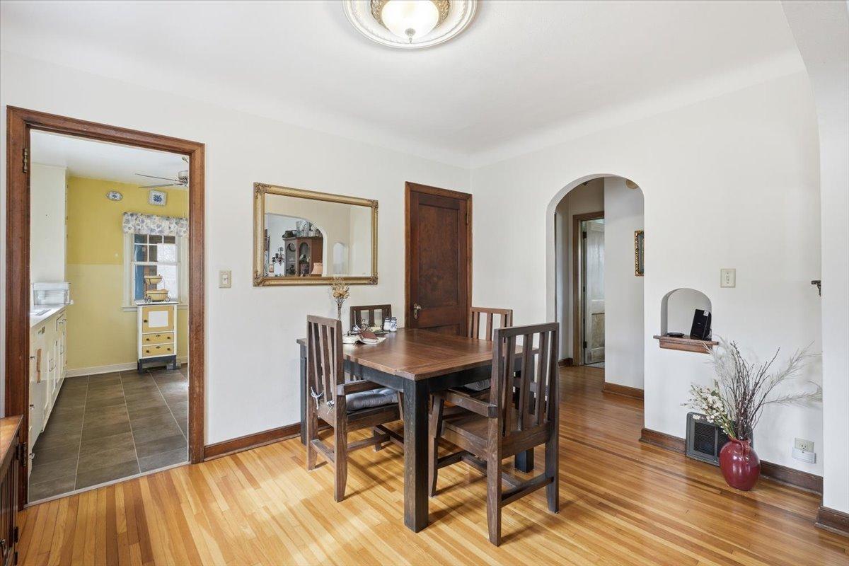 3029 Fairview Avenue N