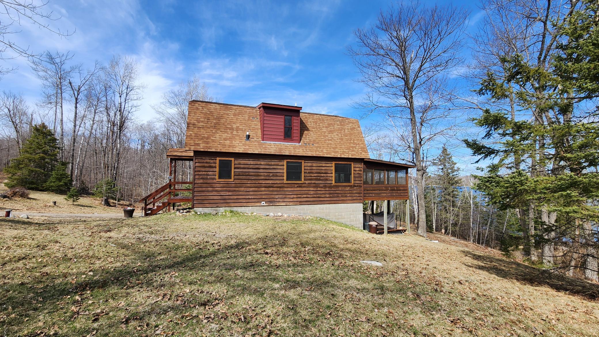 8582 W Graves Lake Road NE