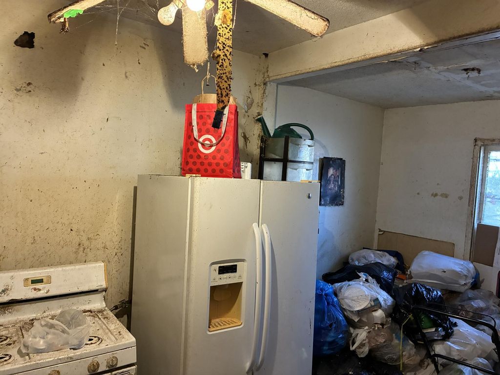 Photo of 2024 25th Avenue N, Minneapolis, MN 55411 (MLS # 6821616)