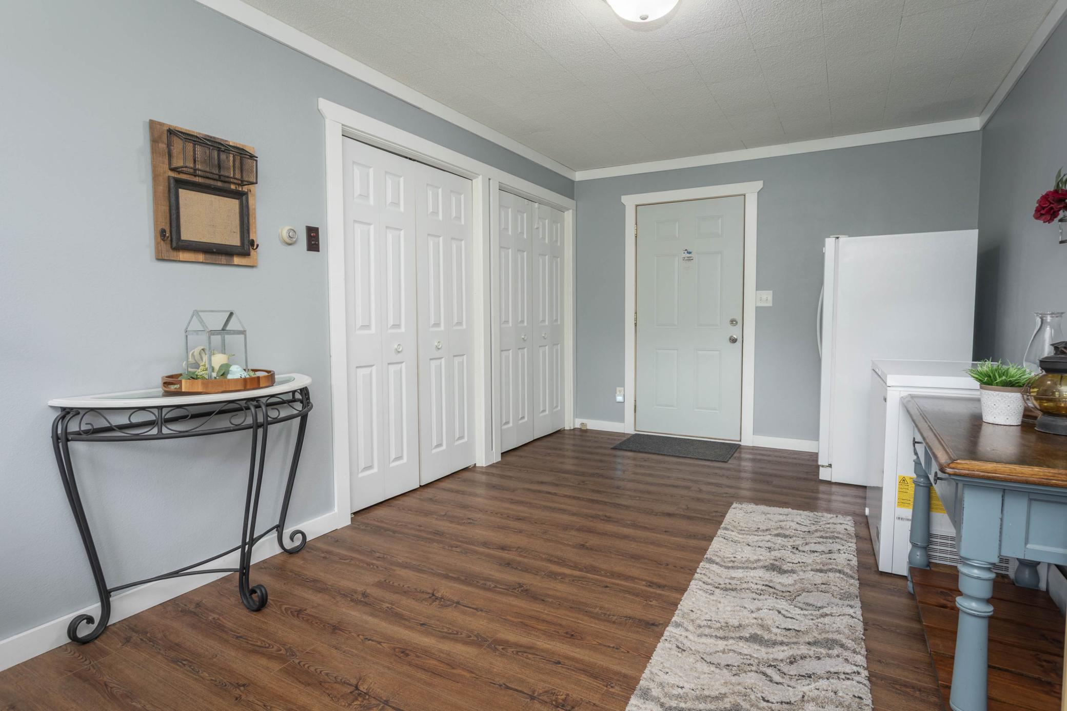104 4th Street E