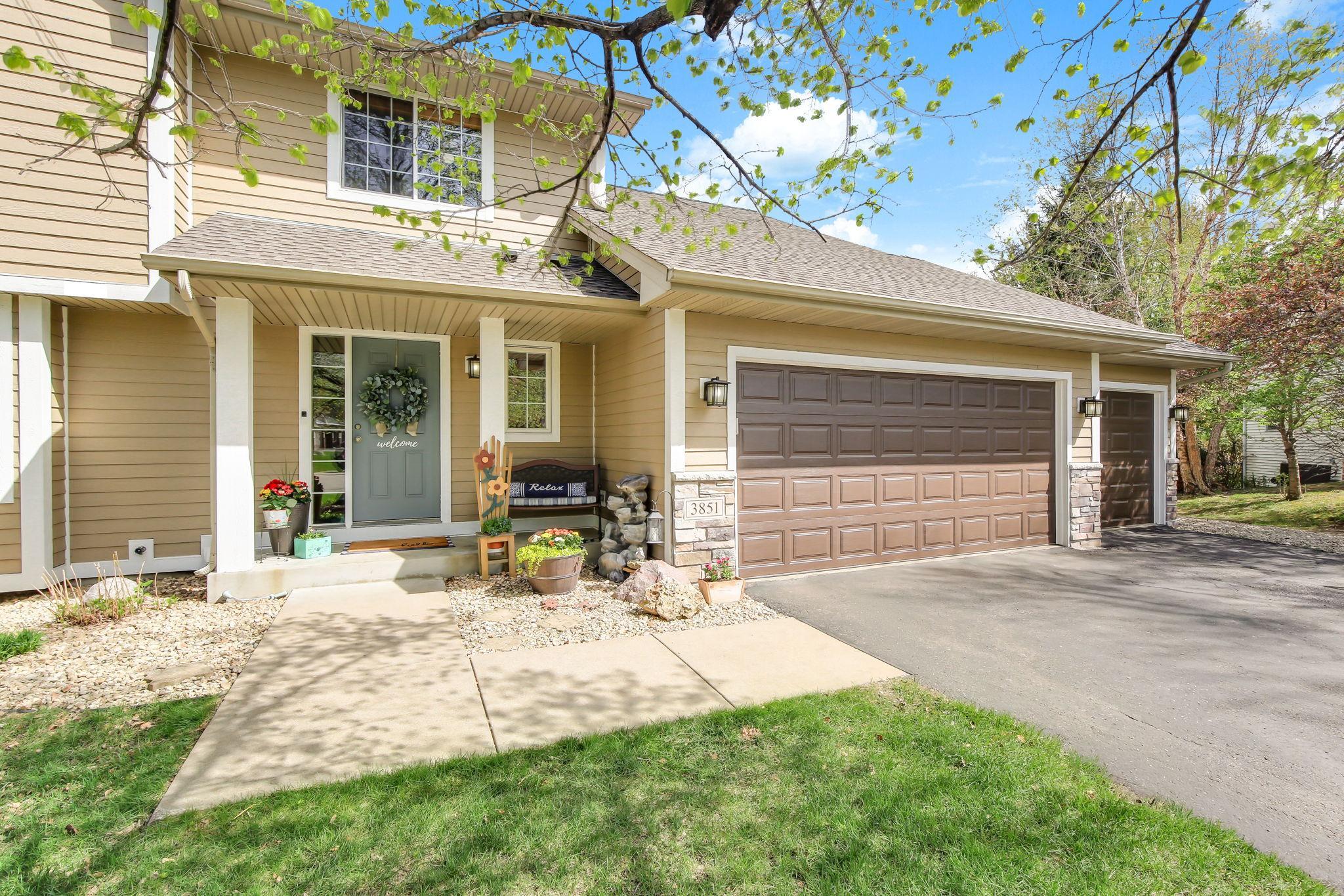 3851 Featherstone Circle