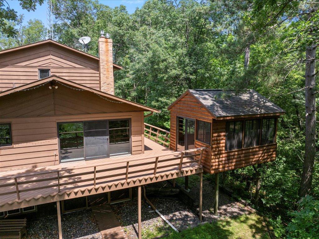 17370 Gullview Trail