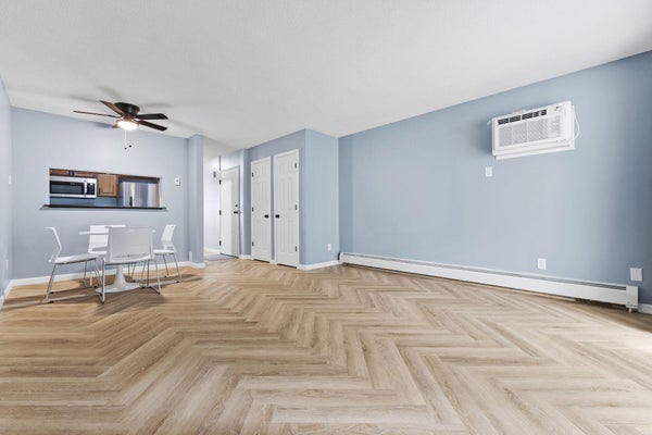 12844 NICOLLET AVE APT 102, BURNSVILLE, MN 55337 - Image e6a2d2bdabae78360823efa507dff26b/1229134891