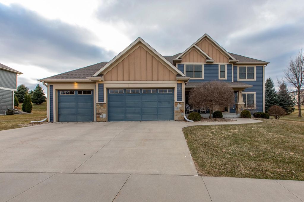 Photo of 5361 Scenic Oak Drive SW, Rochester, MN 55902 (MLS # 7045421)