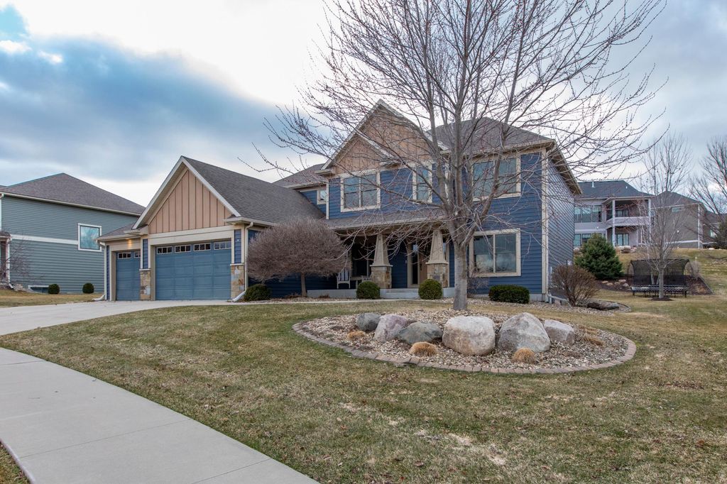 Photo of 5361 Scenic Oak Drive SW, Rochester, MN 55902 (MLS # 7045421)