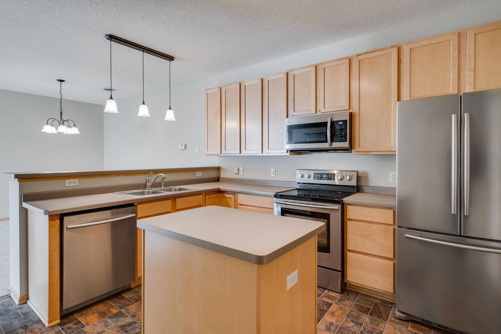 Photo of 17674 96th Avenue N, Maple Grove, MN 55311 (MLS # 7052559)