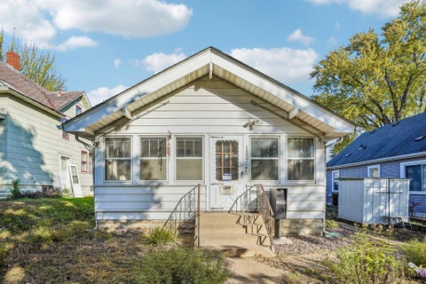 Photo of 1157 Maryland Avenue E, Saint Paul, MN 55106 (MLS # 7160668)