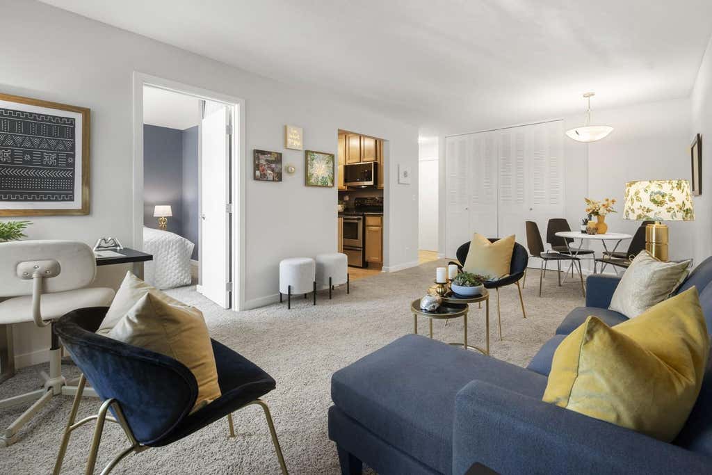 Photo of 1770 Bryant Avenue S #312, Minneapolis, MN 55403 (MLS # 7127853)