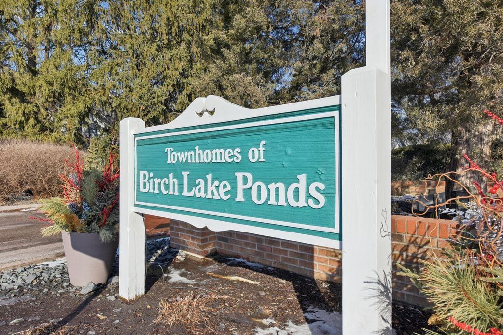 Photo of 1261 Pond View Lane, White Bear Twp, MN 55110 (MLS # 7018256)