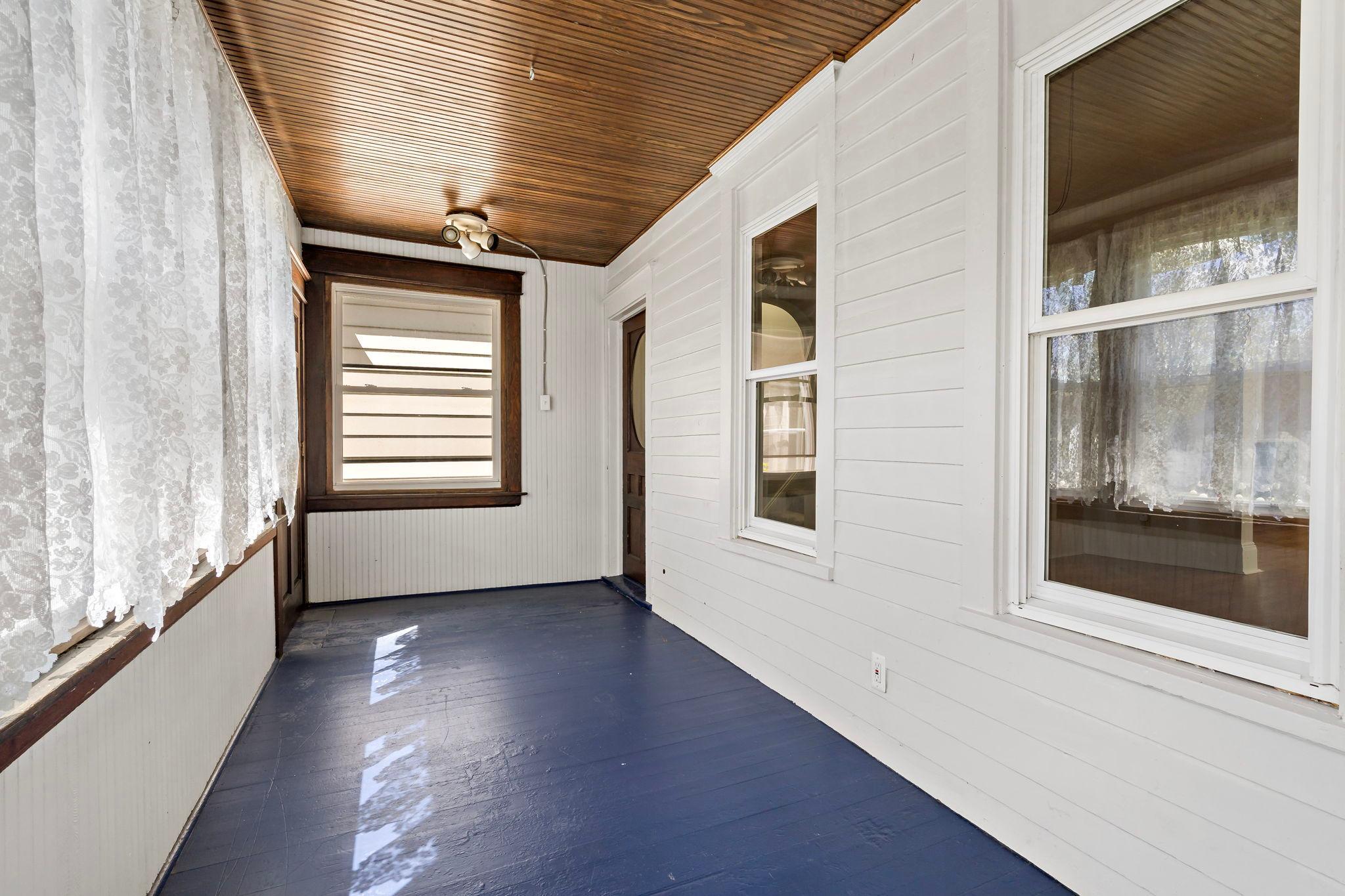 47 Lawson Avenue W