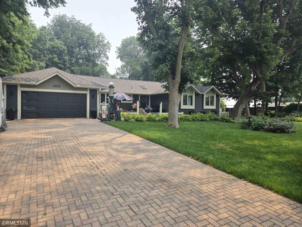 Photo of 13060 Oakview Lane N, Dayton, MN 55327 (MLS # 7111416)