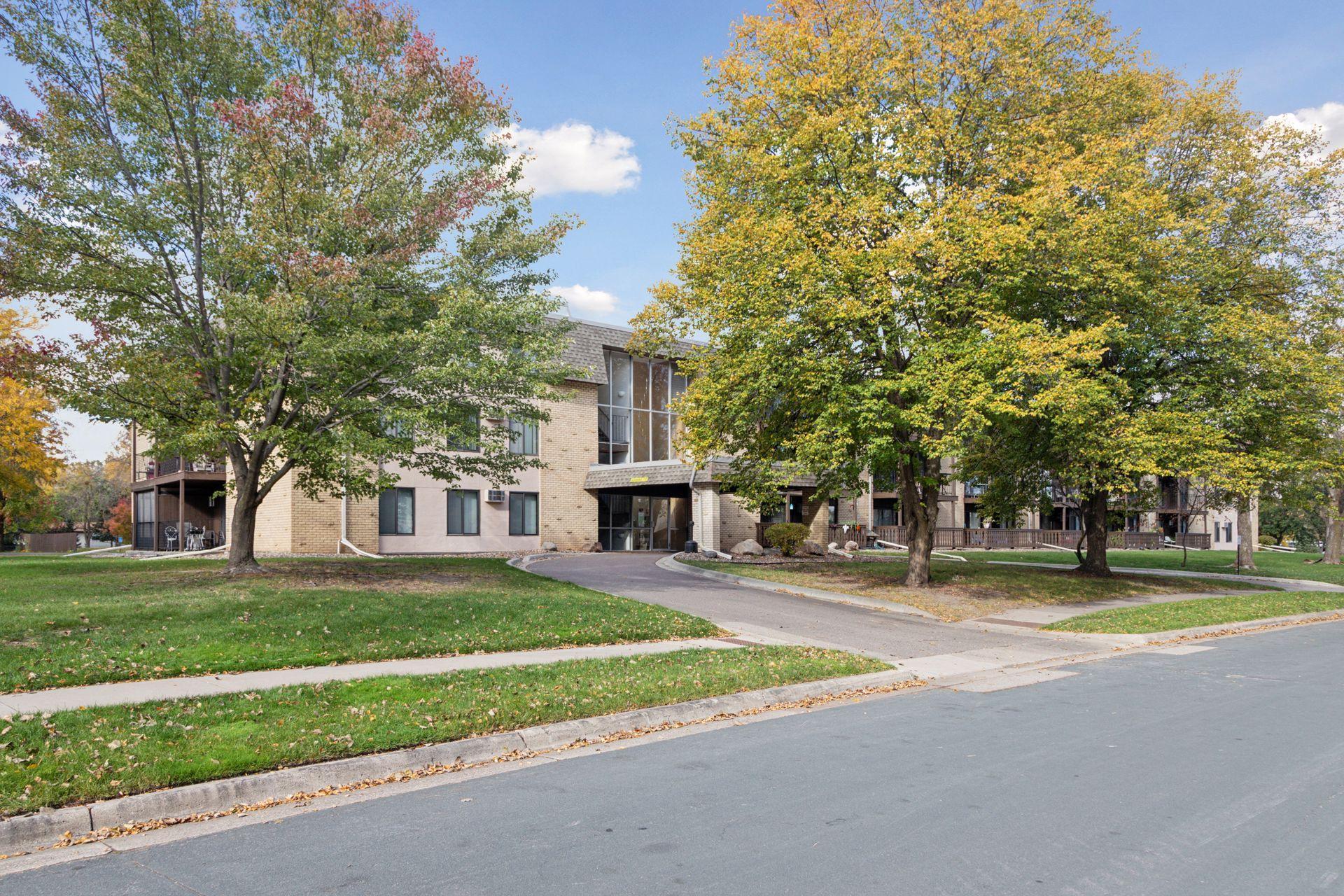 3461 Kent Street 1209