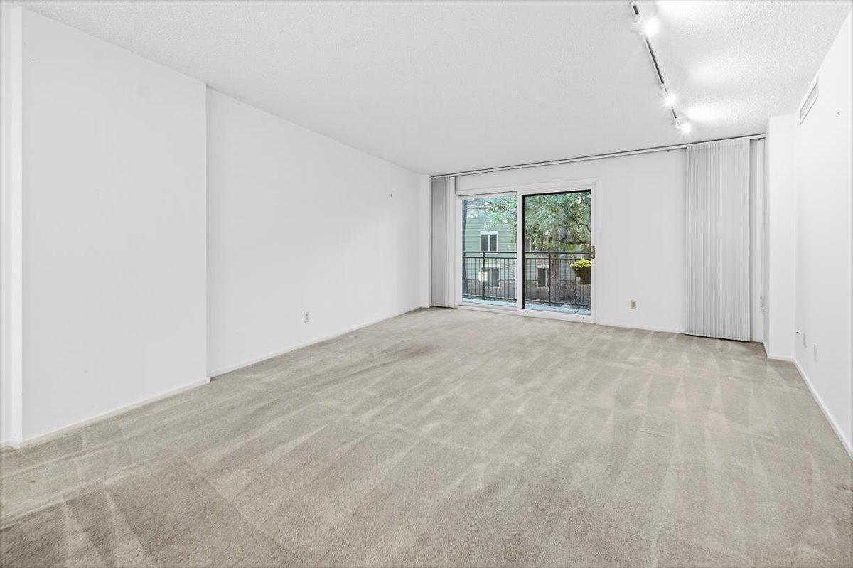 210 W Grant Street 218