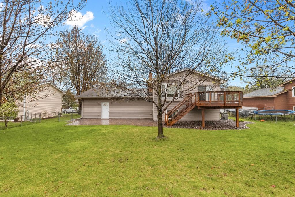 Photo of 6525 Lancaster Lane N, Maple Grove, MN 55369 (MLS # 7062512)