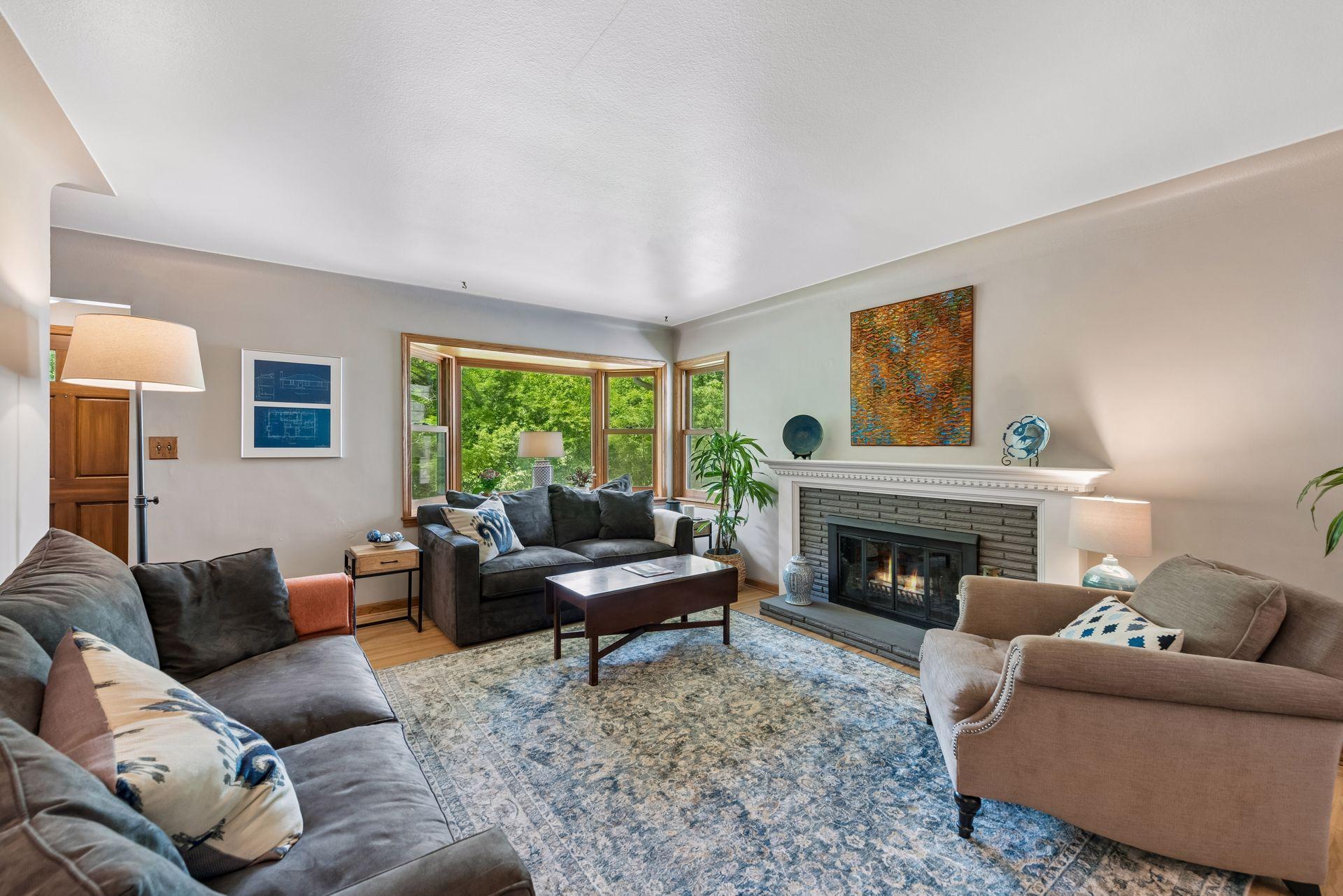 2911 W 54th Street