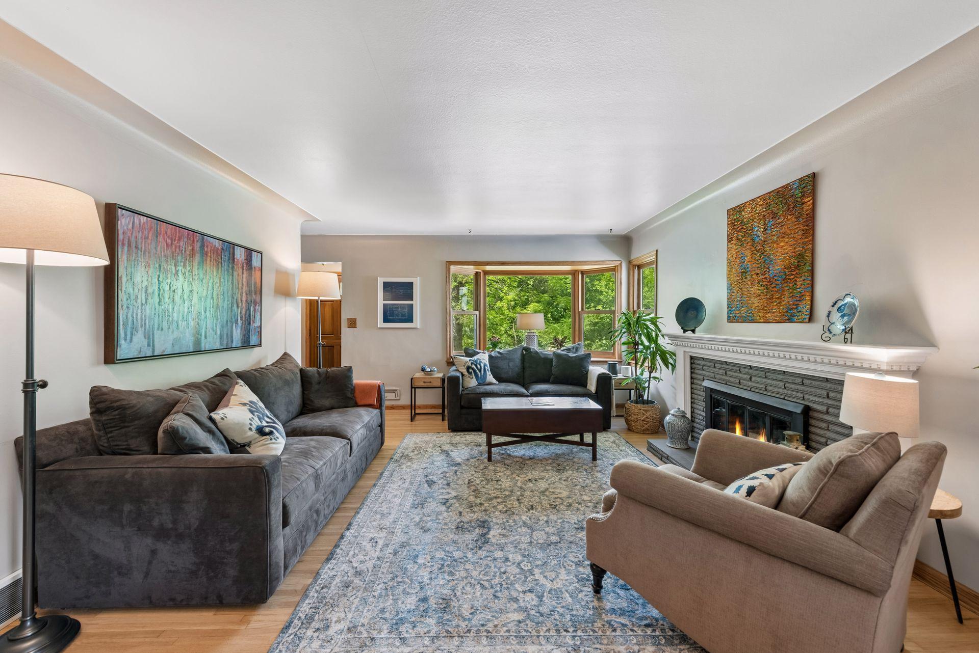2911 W 54th Street