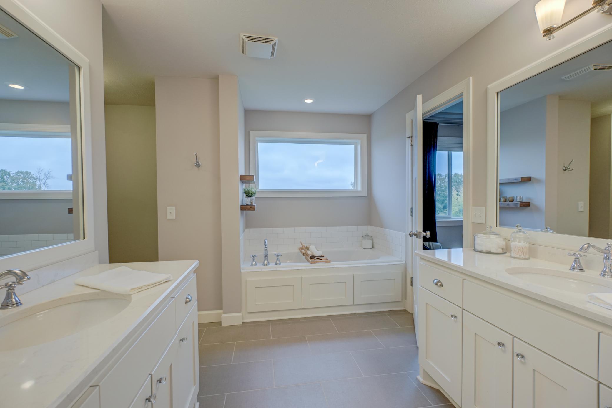 4798 Prairie Trail N