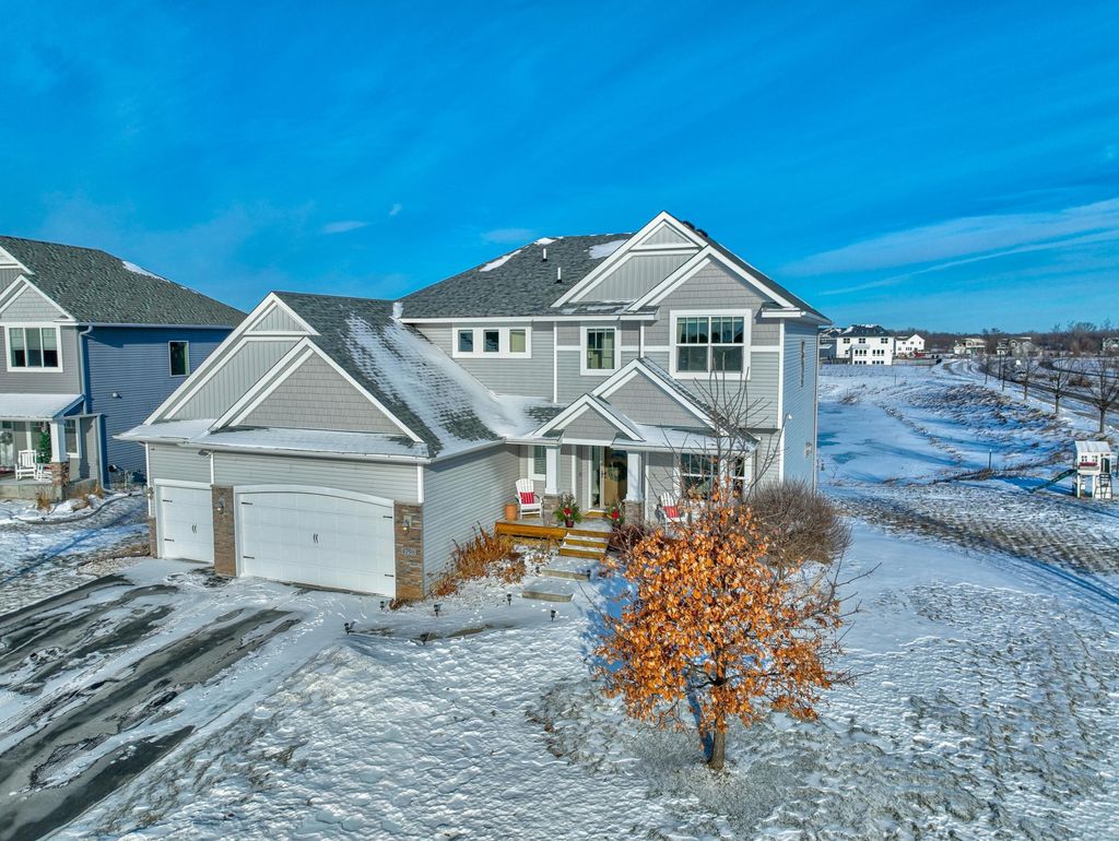 Photo of 4798 Prairie Trail N, Hugo, MN 55038 (MLS # 7017258)