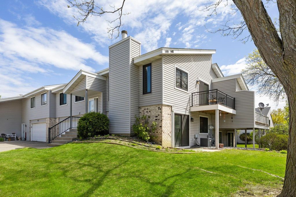 Photo of 5405 Pompano Drive, Minnetonka, MN 55343 (MLS # 7067906)