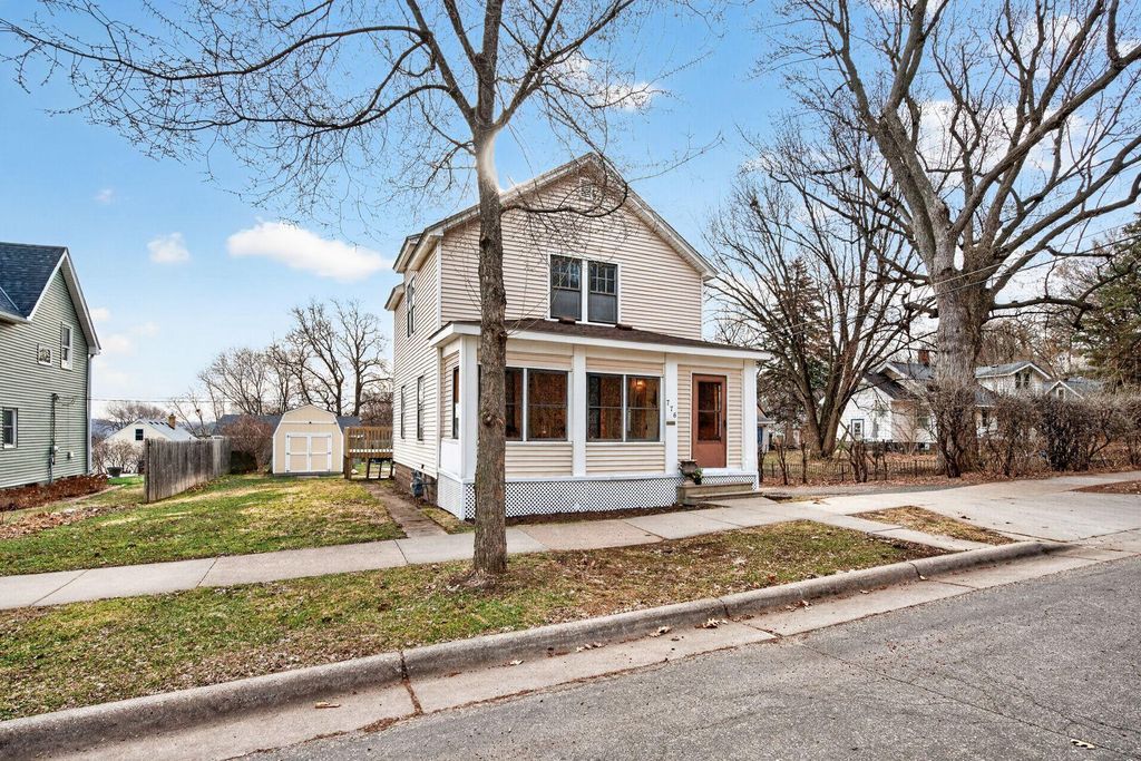 Photo of 776 Andrew Street, Saint Paul, MN 55107 (MLS # 7051050)