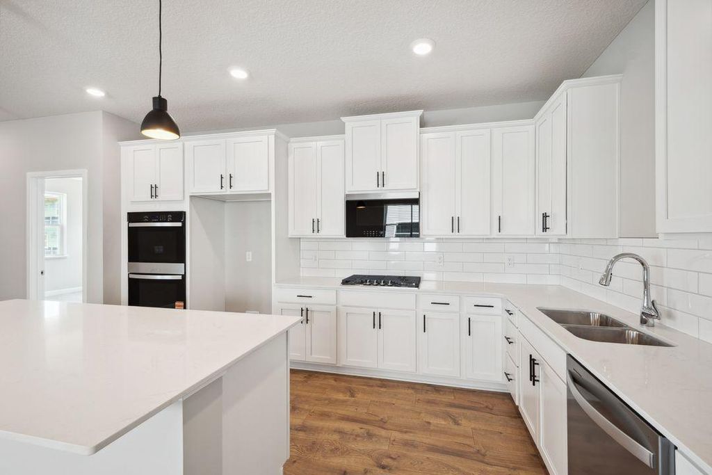 Photo of 1960 Zumbro Avenue, Shakopee, MN 55379 (MLS # 7037137)