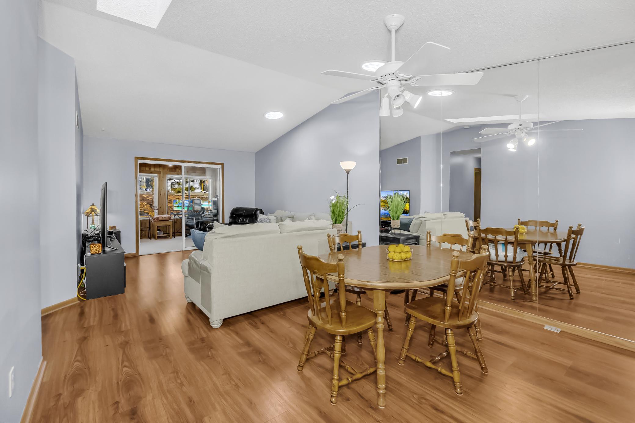 14231 Glencove Trail