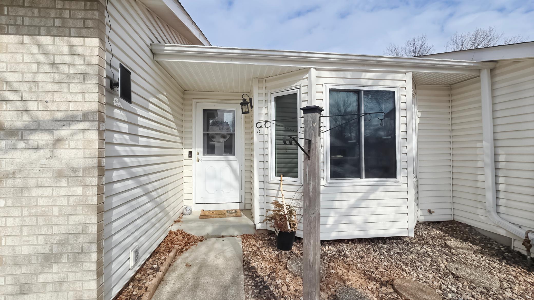 14231 Glencove Trail