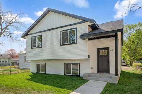 1094 7th Street E Saint Paul MN 55106