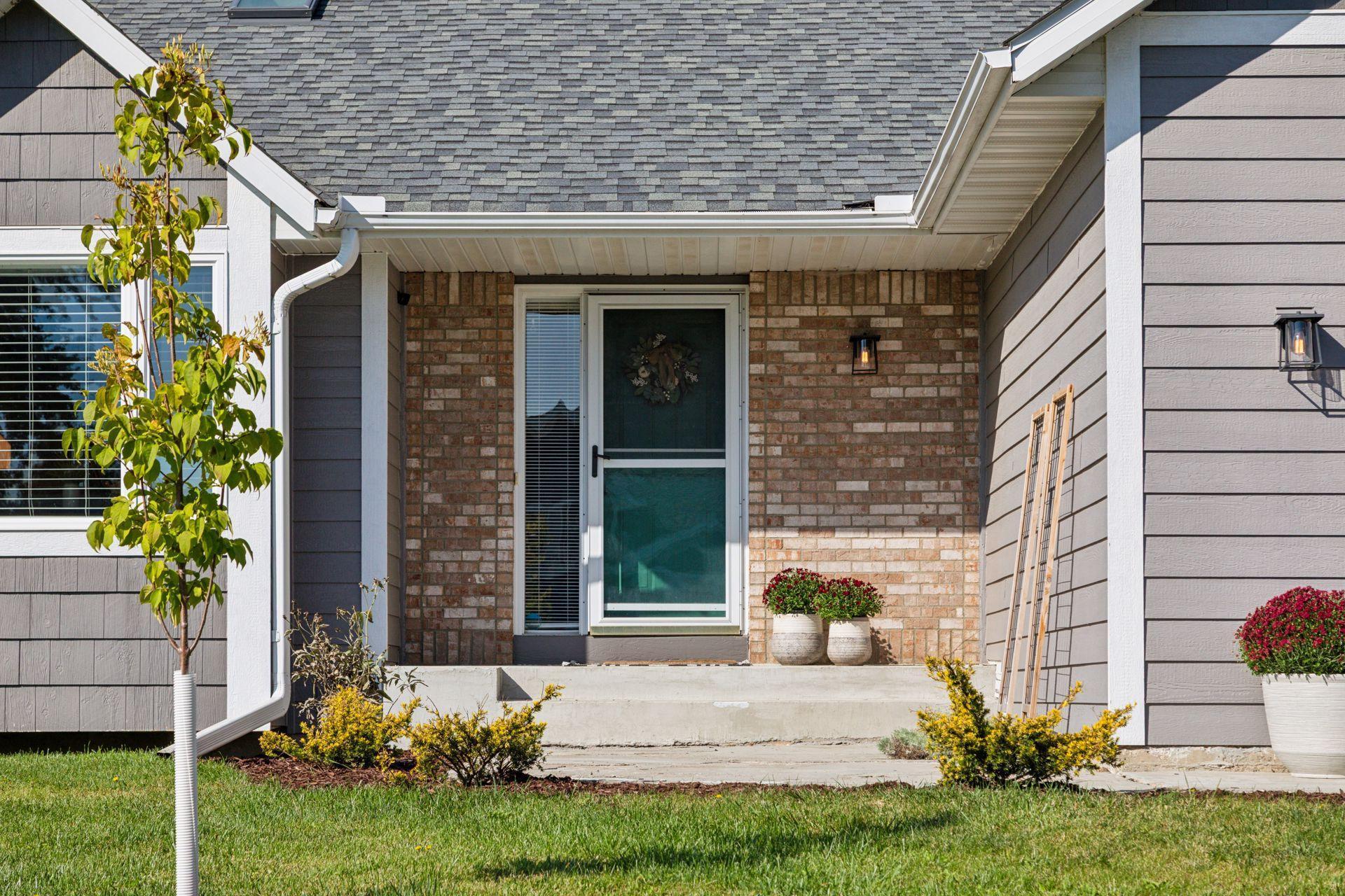 13270 Brunswick Avenue S