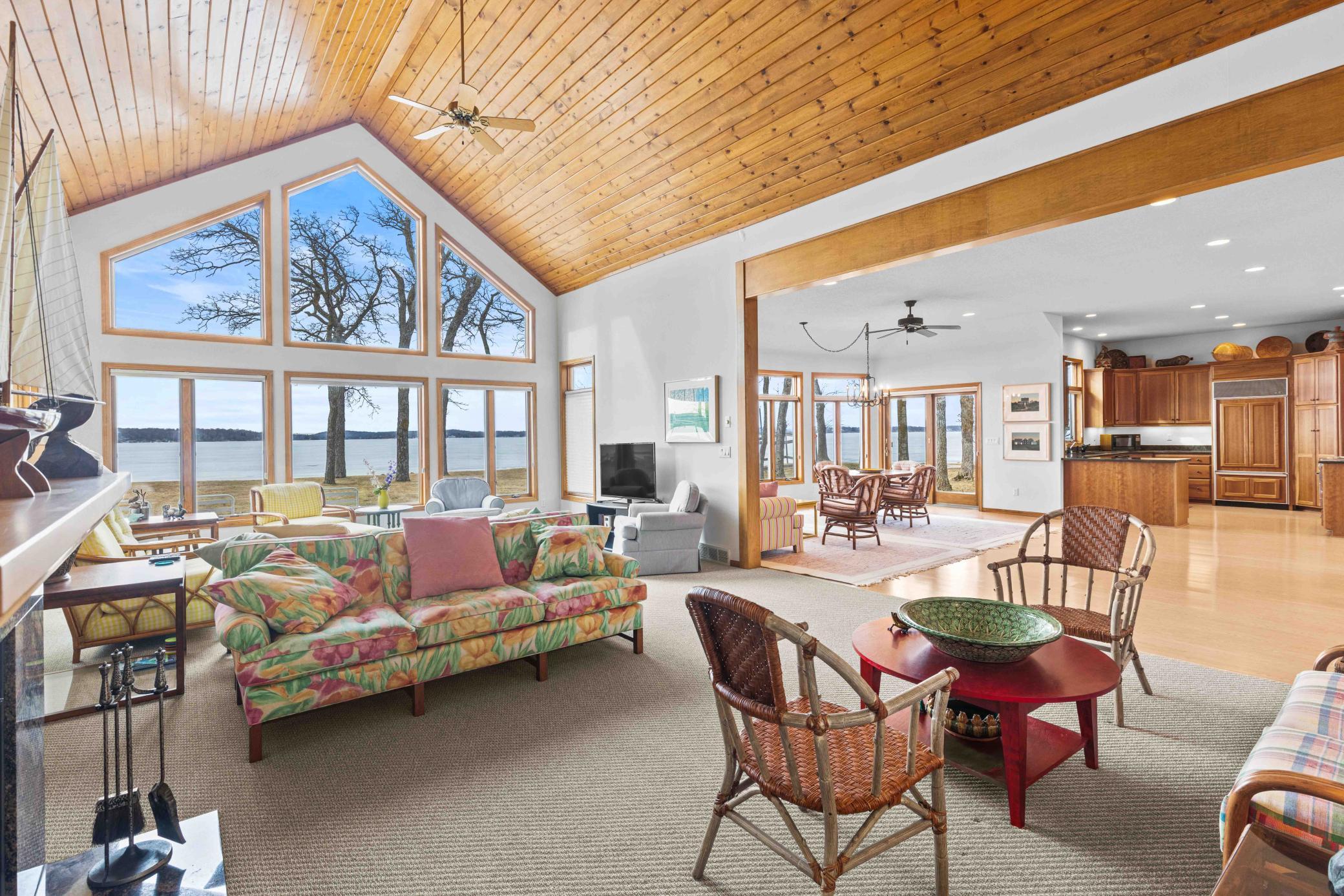 Detroit Lakes, Minnesota, 56501, United States, 6 Bedrooms Bedrooms, ,3 BathroomsBathrooms,Residential,Active,2031038