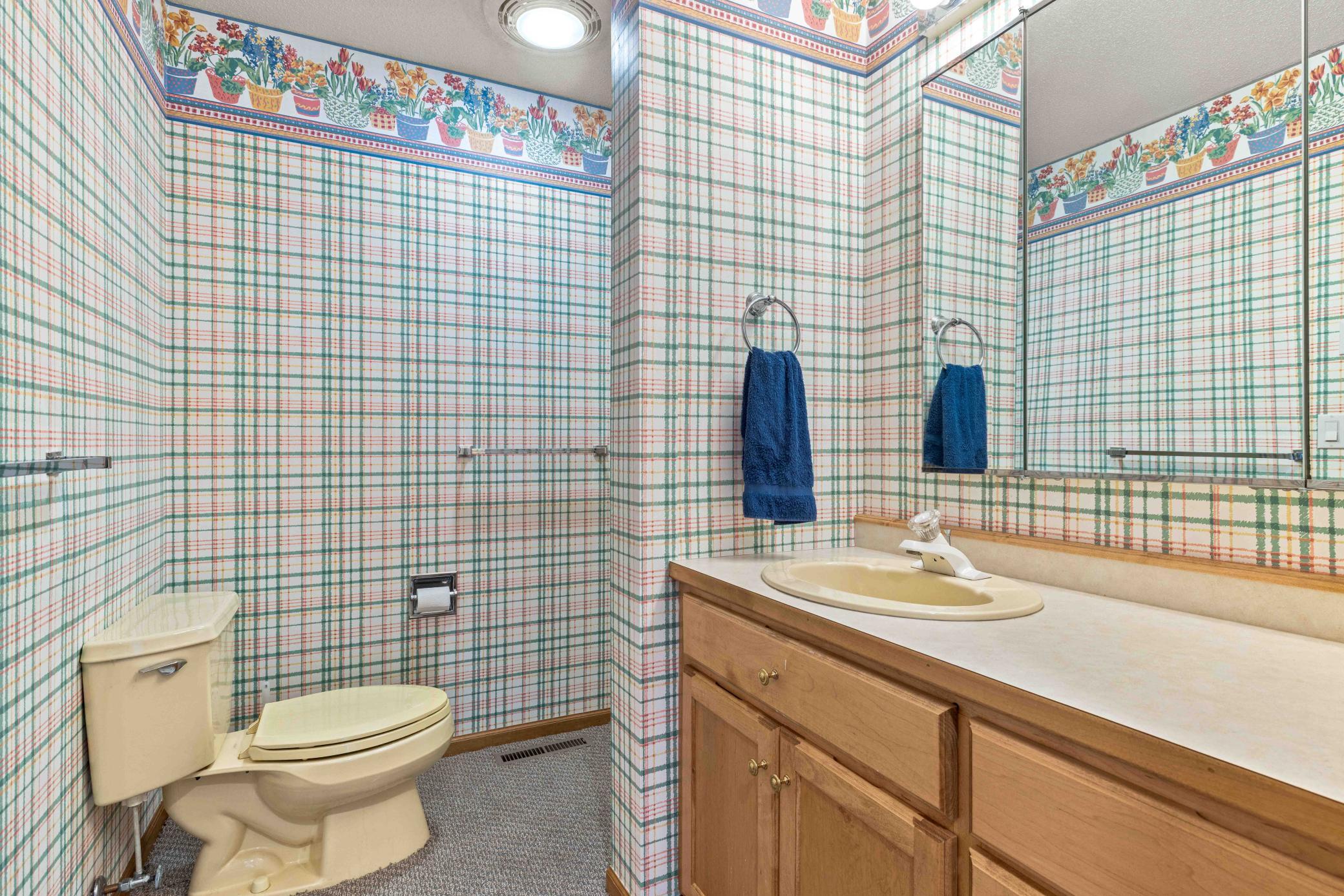 Detroit Lakes, Minnesota, 56501, United States, 6 Bedrooms Bedrooms, ,3 BathroomsBathrooms,Residential,Active,2031038