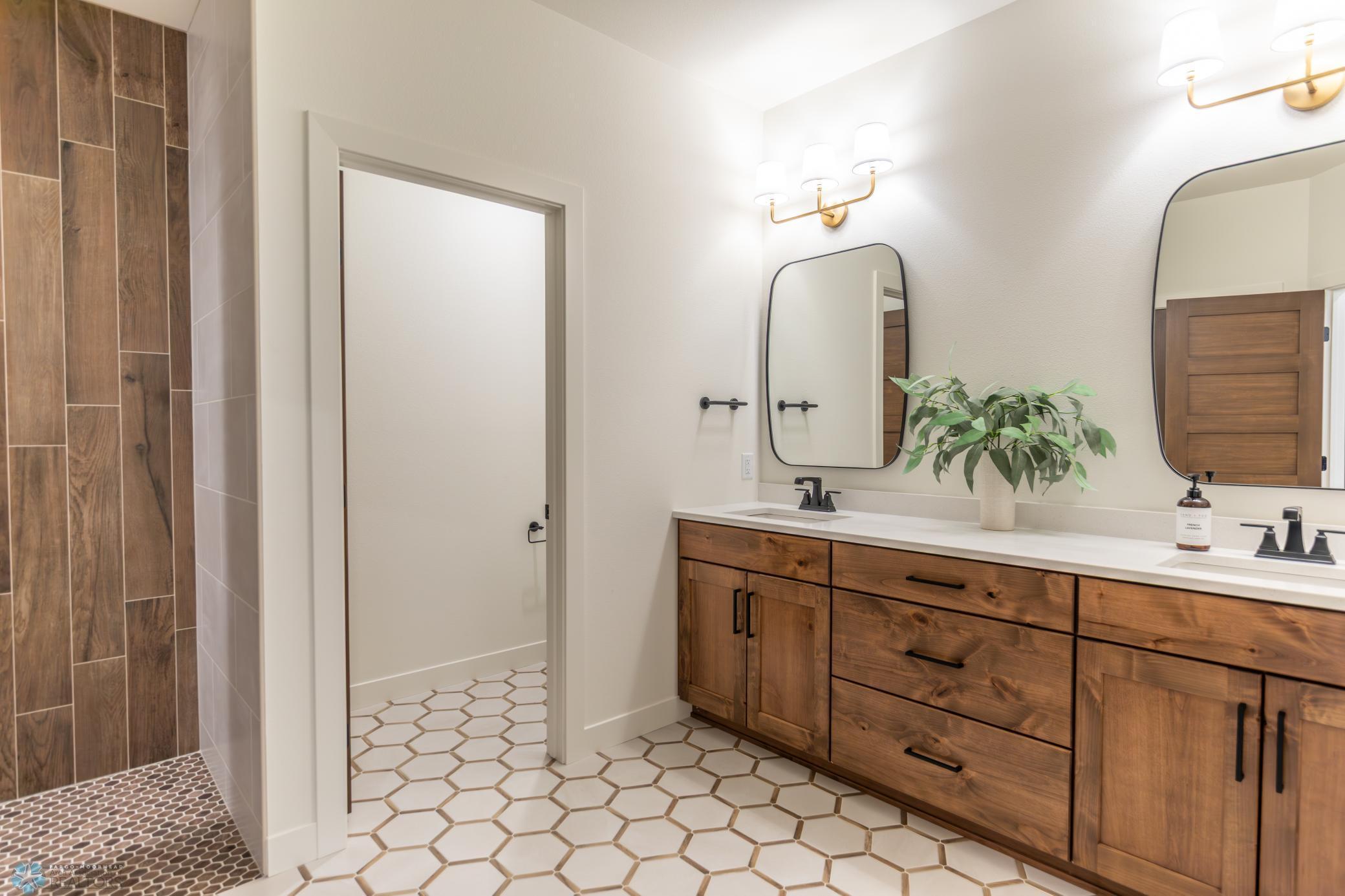 West Fargo, North Dakota 58078, United States, 3 Bedrooms Bedrooms, ,3 BathroomsBathrooms,Residential,Active,257236