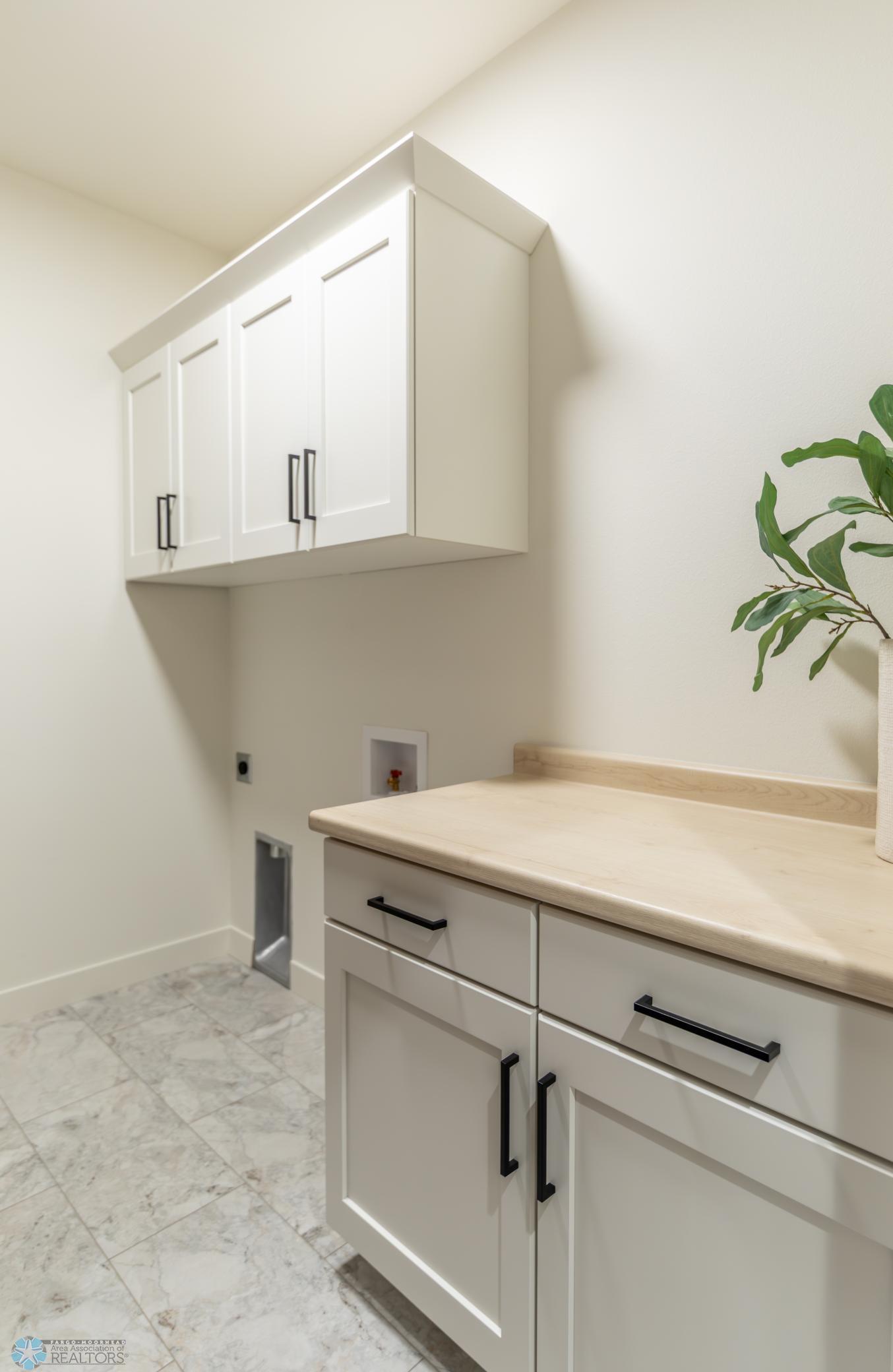 West Fargo, North Dakota 58078, United States, 3 Bedrooms Bedrooms, ,3 BathroomsBathrooms,Residential,Active,257236