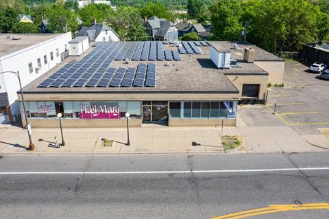 678 7th St W Saint Paul MN 55102