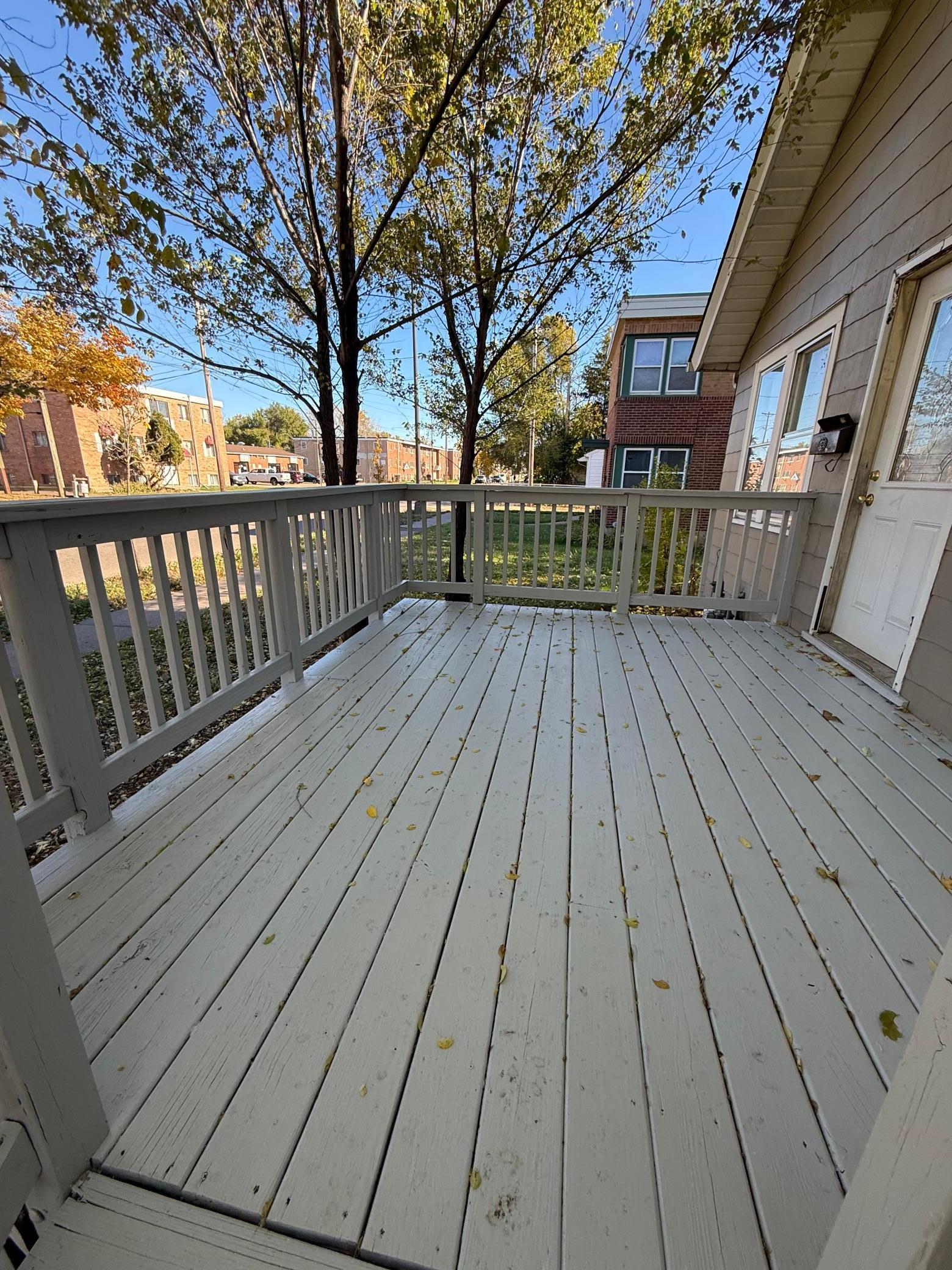 496 Maryland Avenue W