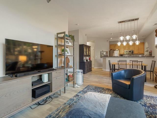 851 River Mews Court 105