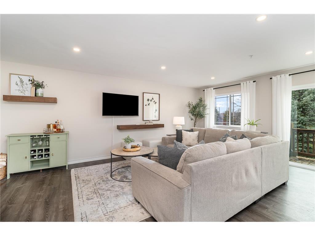 14991 Pinto Lane