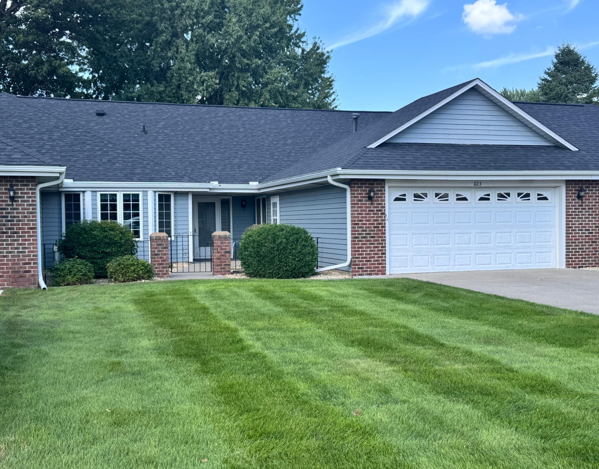 1123 Lois Court