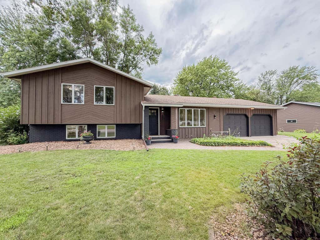 Photo of 904 Birch Avenue W, Hector, MN 55342 (MLS # 7116992)