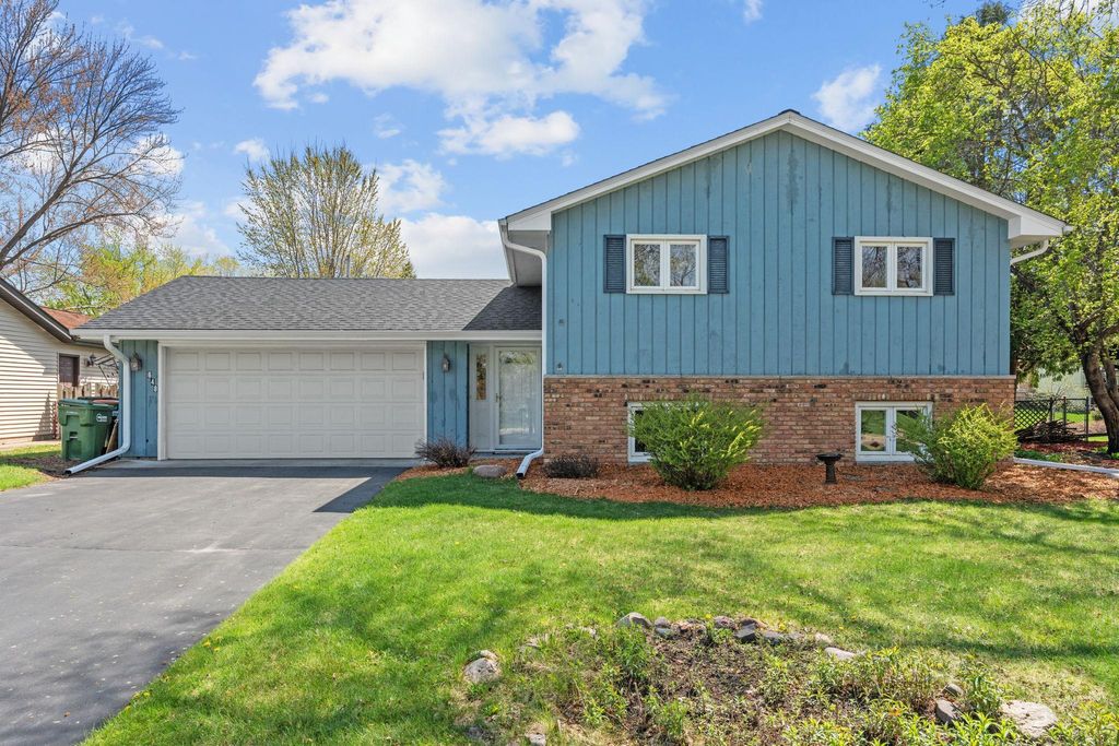 Photo of 648 91st Avenue NE, Blaine, MN 55434 (MLS # 7046757)