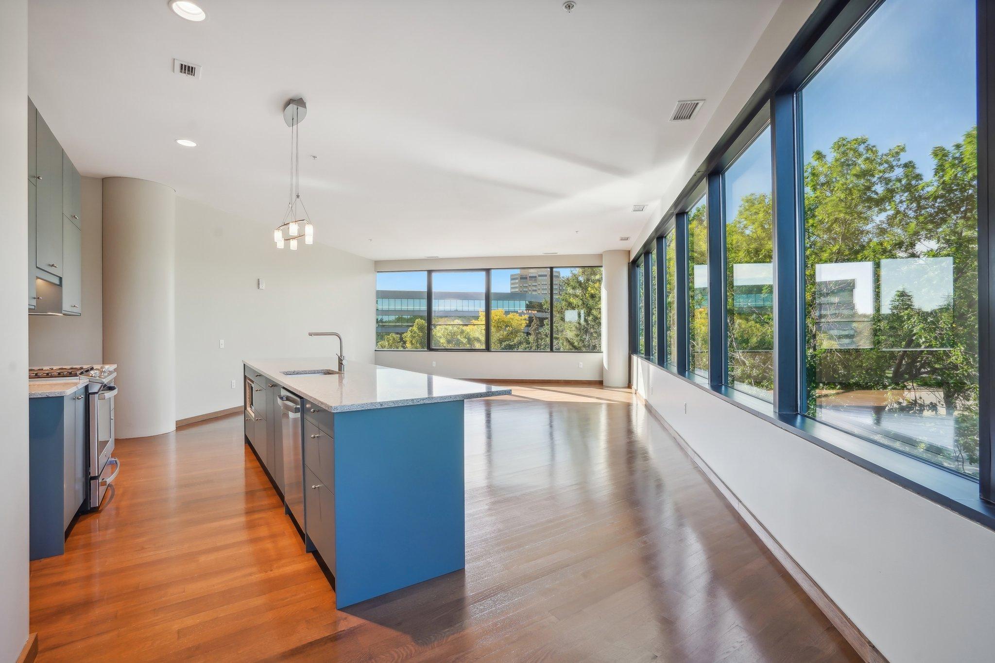 5601 Smetana Drive 304