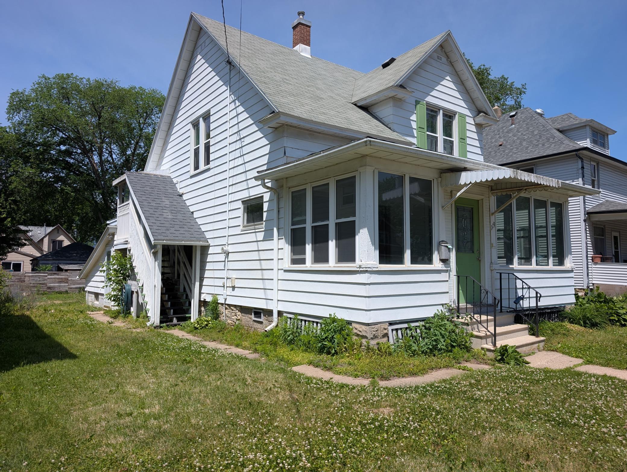 119 8th Avenue SE
