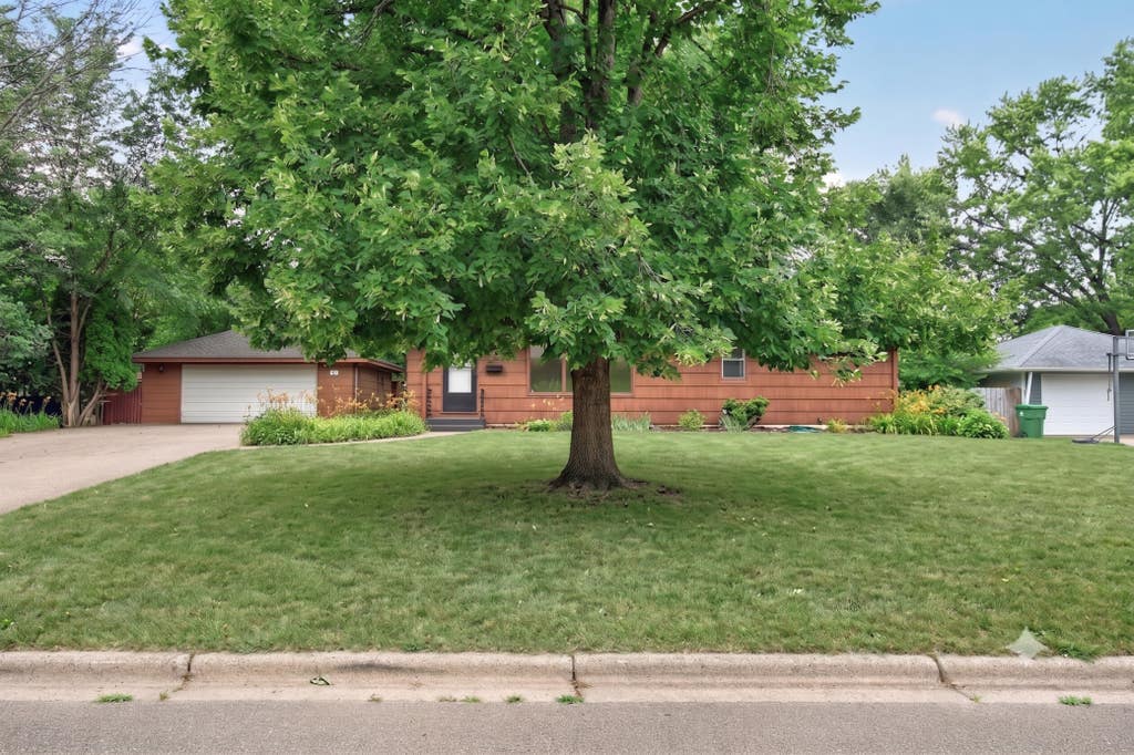 Photo of 6941 Idaho Avenue N, Brooklyn Park, MN 55428 (MLS # 7113804)