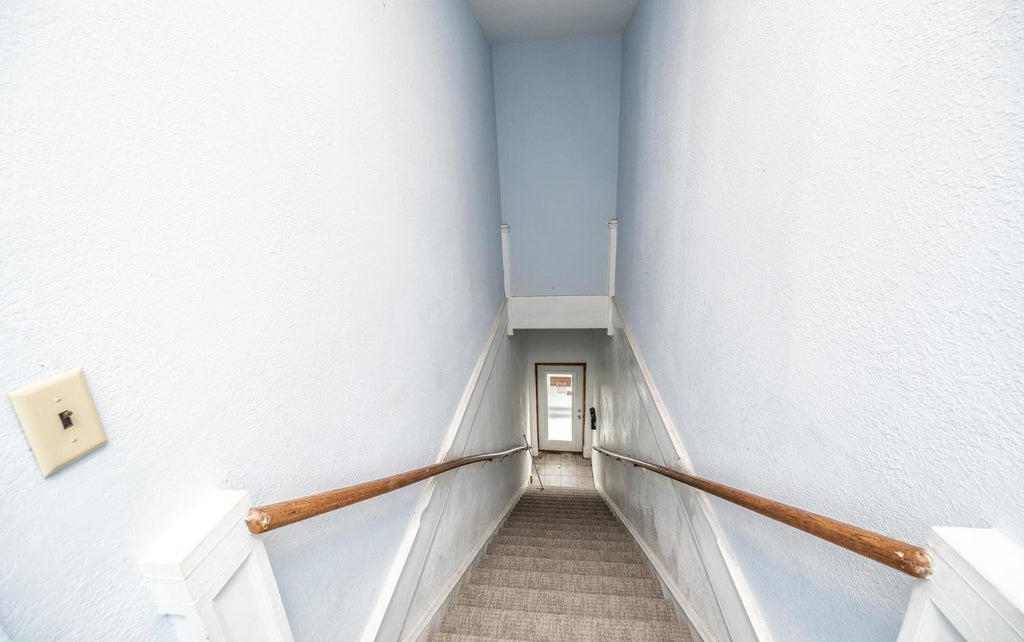 Photo of 298 University Avenue W, Saint Paul, MN 55103 (MLS # 7140482)