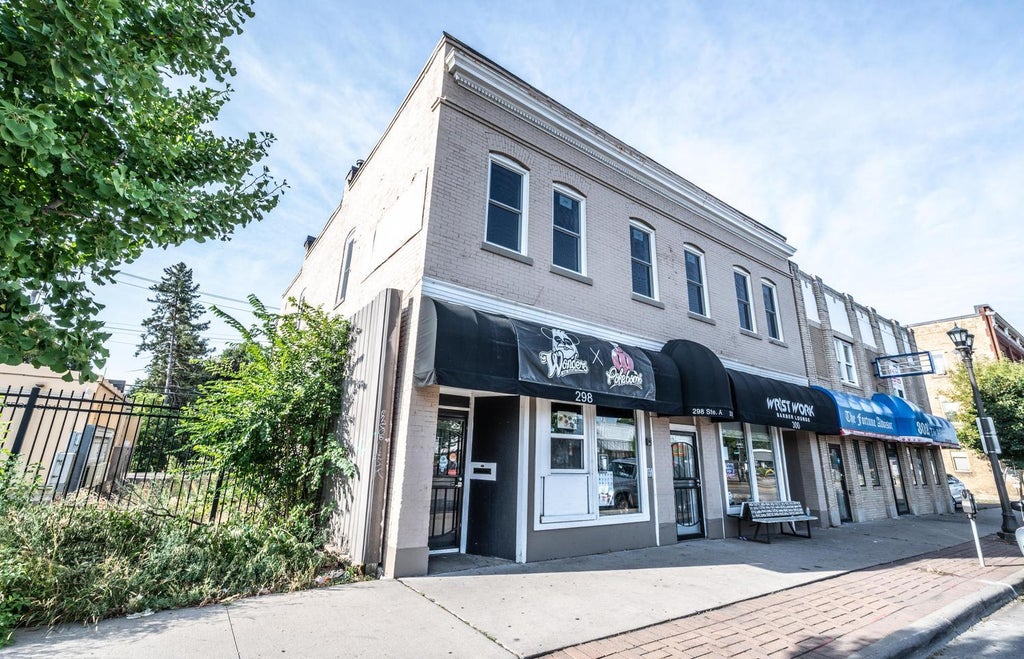 Photo of 298 University Avenue W, Saint Paul, MN 55103 (MLS # 7140482)